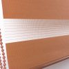 Detailfoto van leverkleurige duo rolgordijn