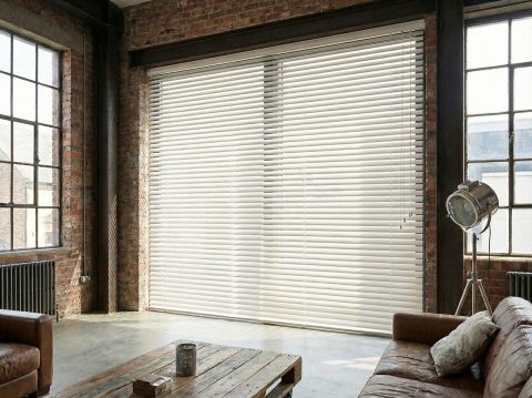 Aluminium jaloezie 50 mm Off white (mat) (J5002)