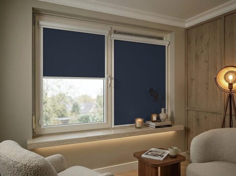 Mini rolgordijn met cassette – verduisterend Donkerblauw (B662)
