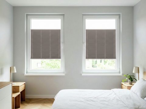 Plissé met greep – verduisterend Aluminium (N730)