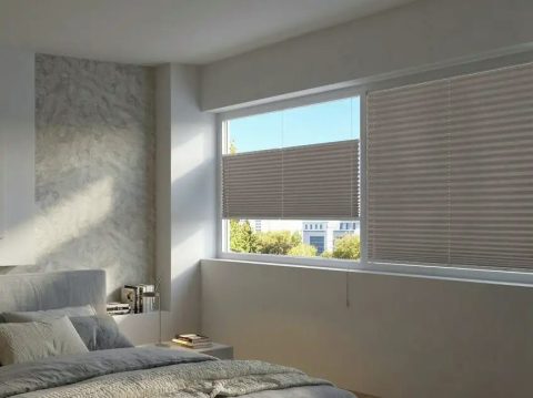 Plissé met koord – verduisterend Aluminium (N730)