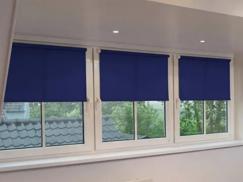 Mini rolgordijn – lichtdoorlatend Marineblauw (A314)